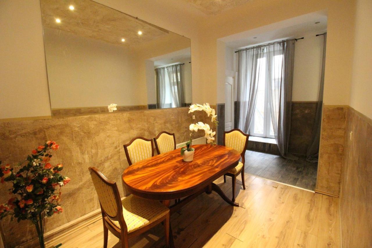 Family Quad Room Rf Vídeň Exteriér fotografie